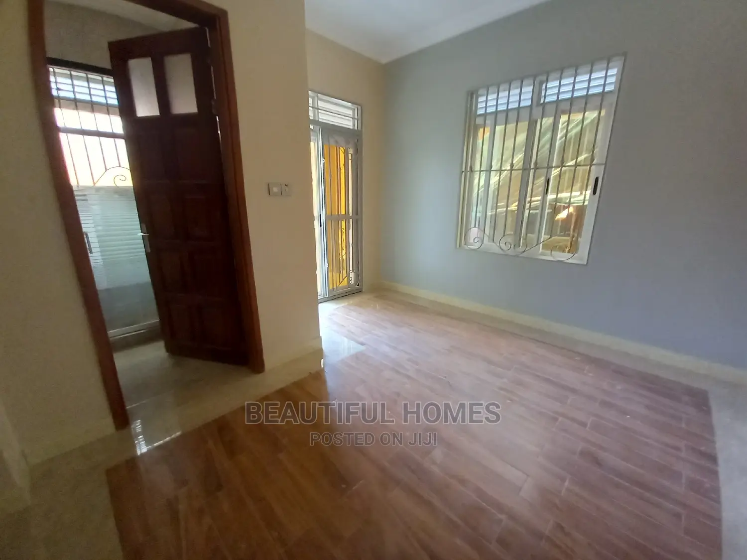 Furnished 2bdrm Block of Flats in Kisaasi, Central Division for Sale in Central Division