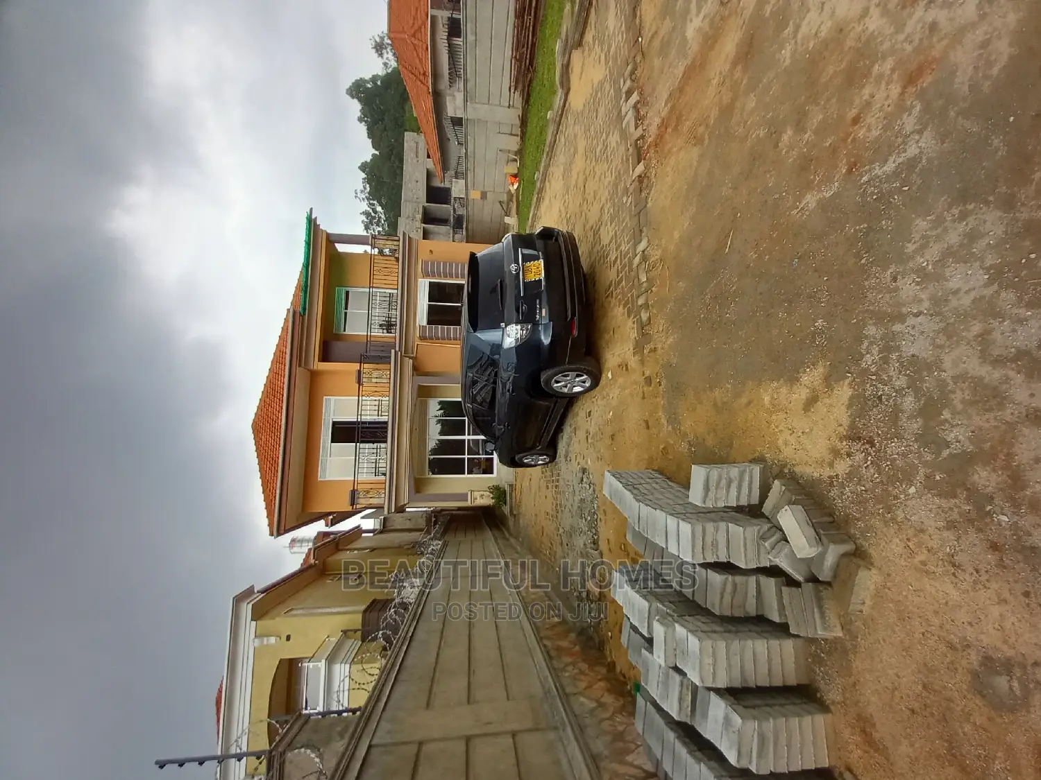 Furnished 4bdrm House in Kira Tarmack for Sale in Kira