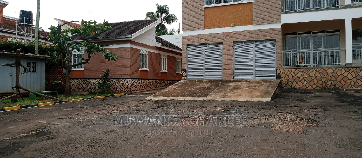 6bdrm Duplex in Fs Properties Ltd, Central Division for Rent in Central Division
