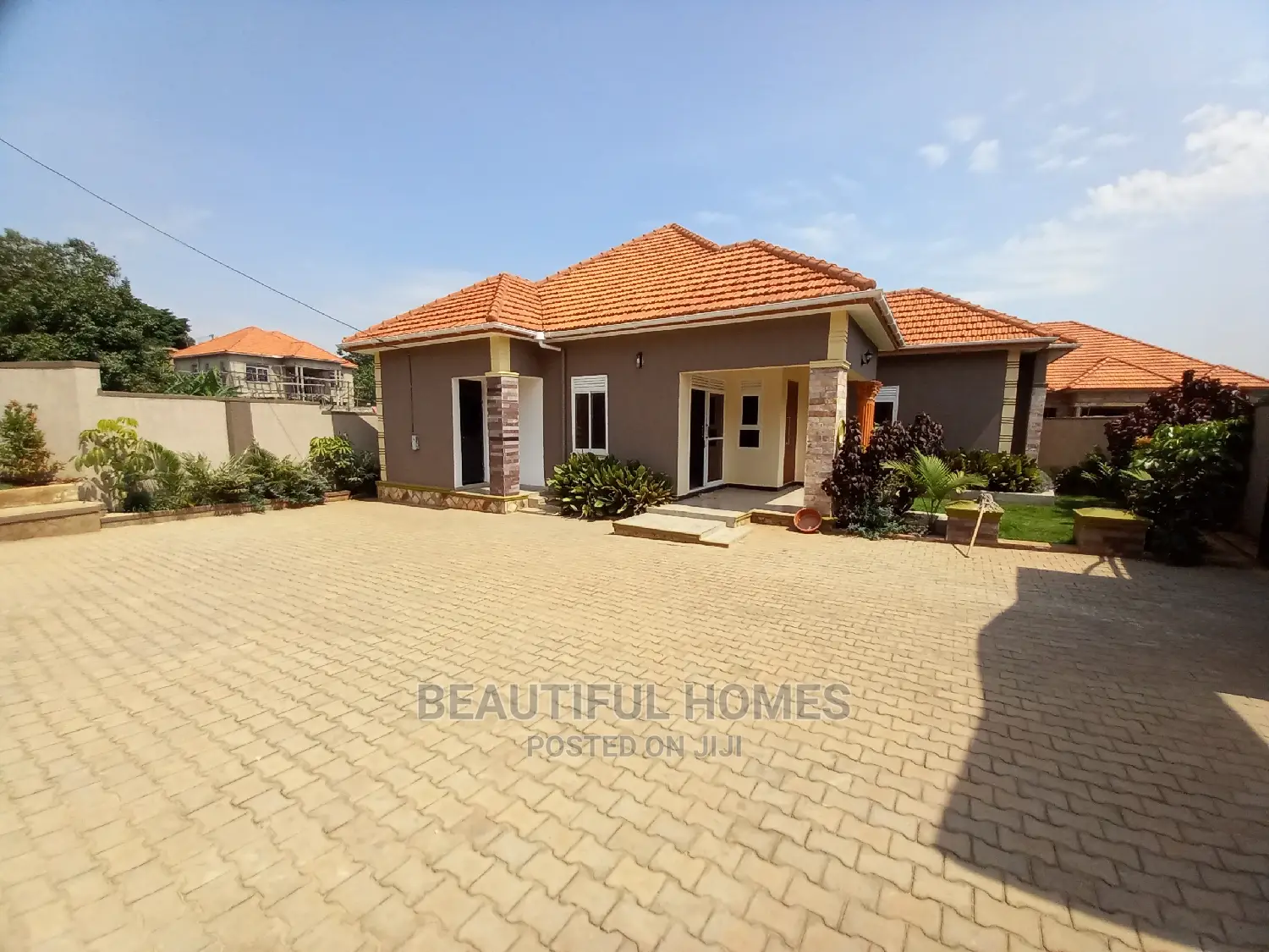 Furnished 4bdrm Bungalow in Kira for Sale in Kira