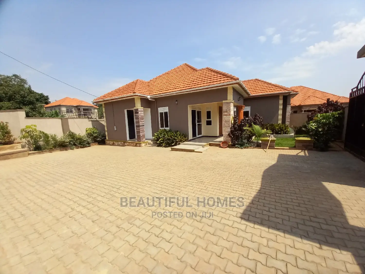Furnished 4bdrm Bungalow in Kira for Sale in Kira