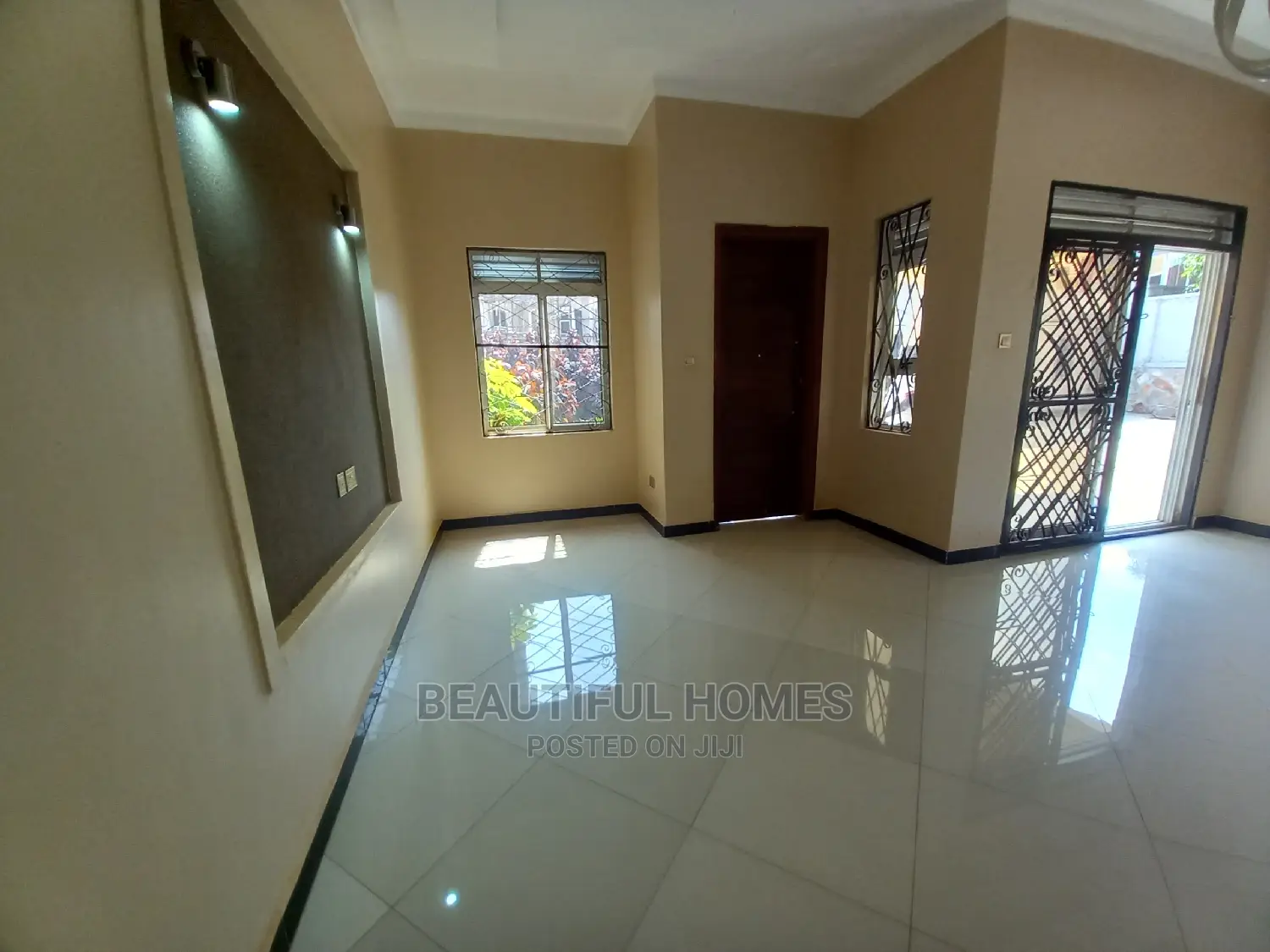 Furnished 4bdrm House in Kira for Sale in Kira