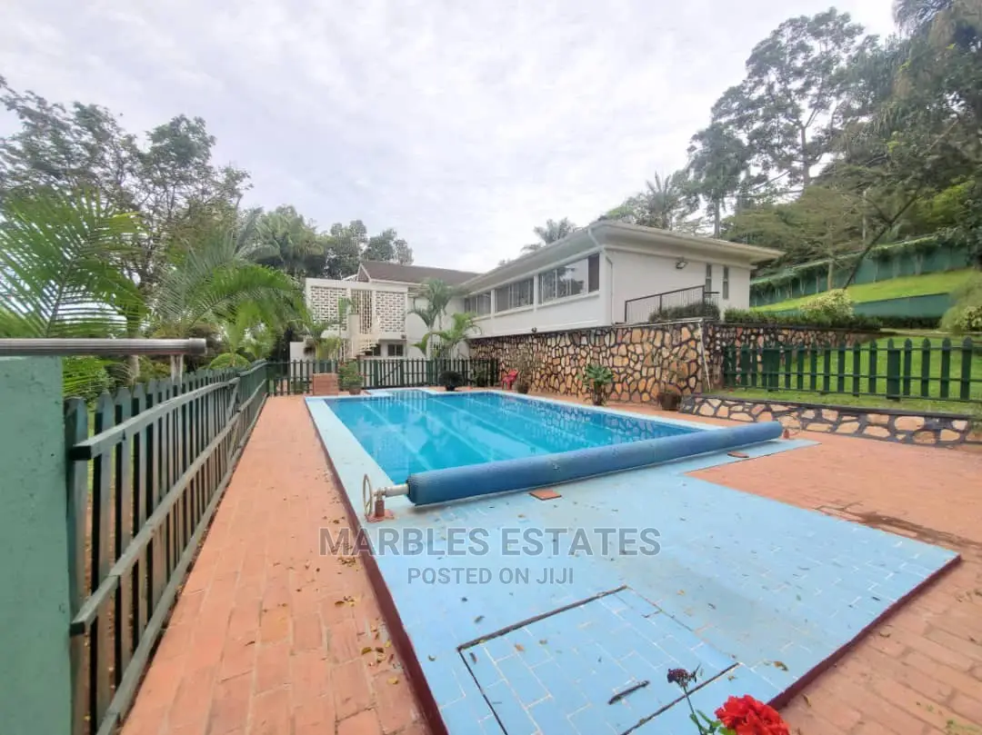 5bdrm Bungalow in Mbuya, Central Division for Rent in Central Division