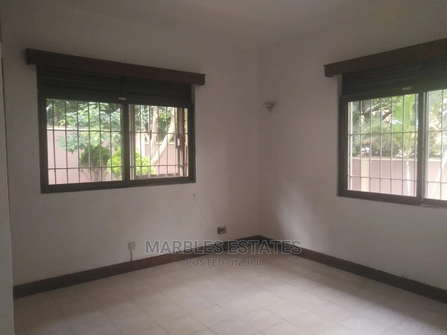 3bdrm Bungalow in Kololo, Central Division for Rent in Central Division