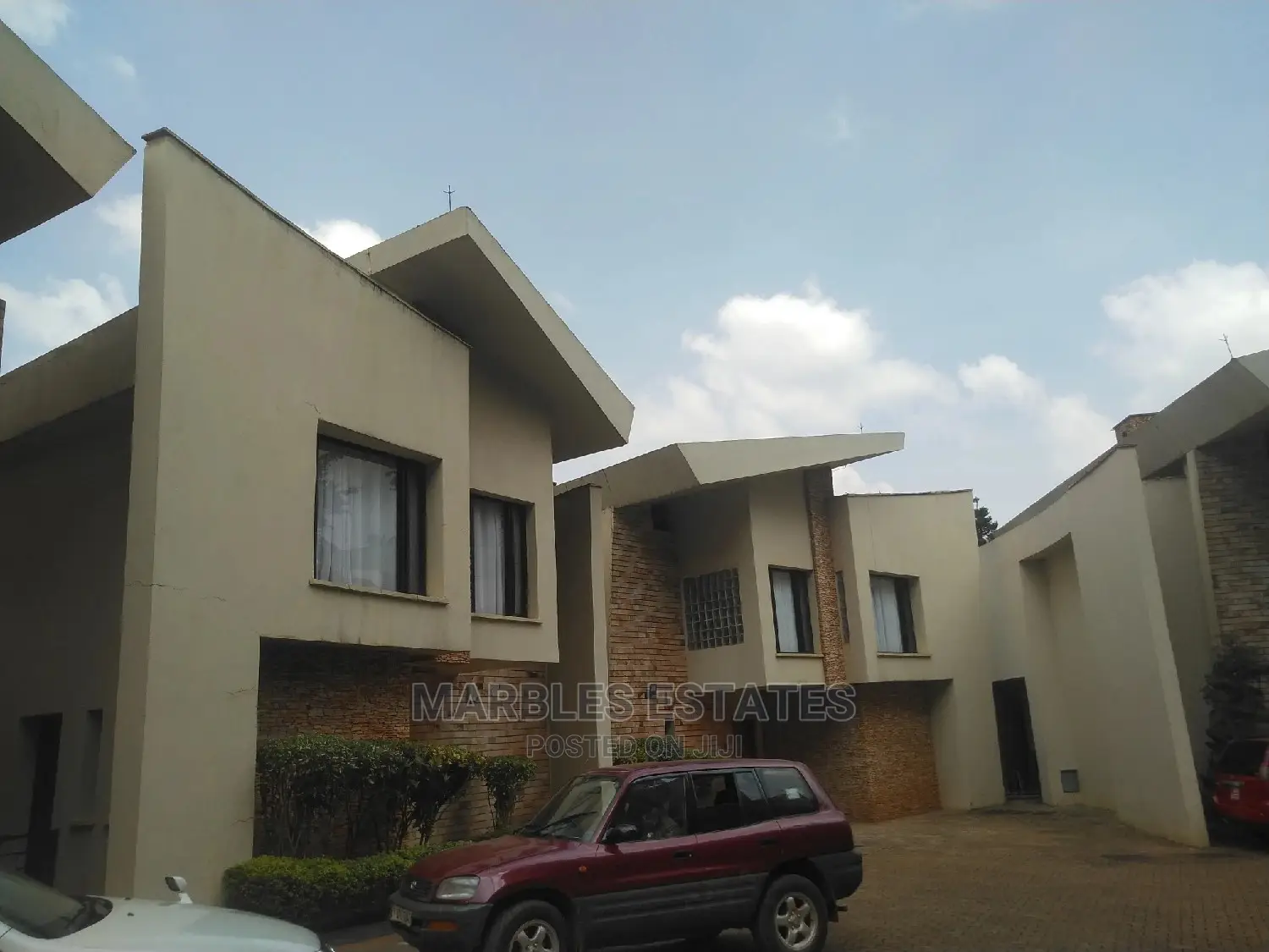 Furnished 2bdrm Townhouse/Terrace in Naguru, Central Division for Rent in Central Division