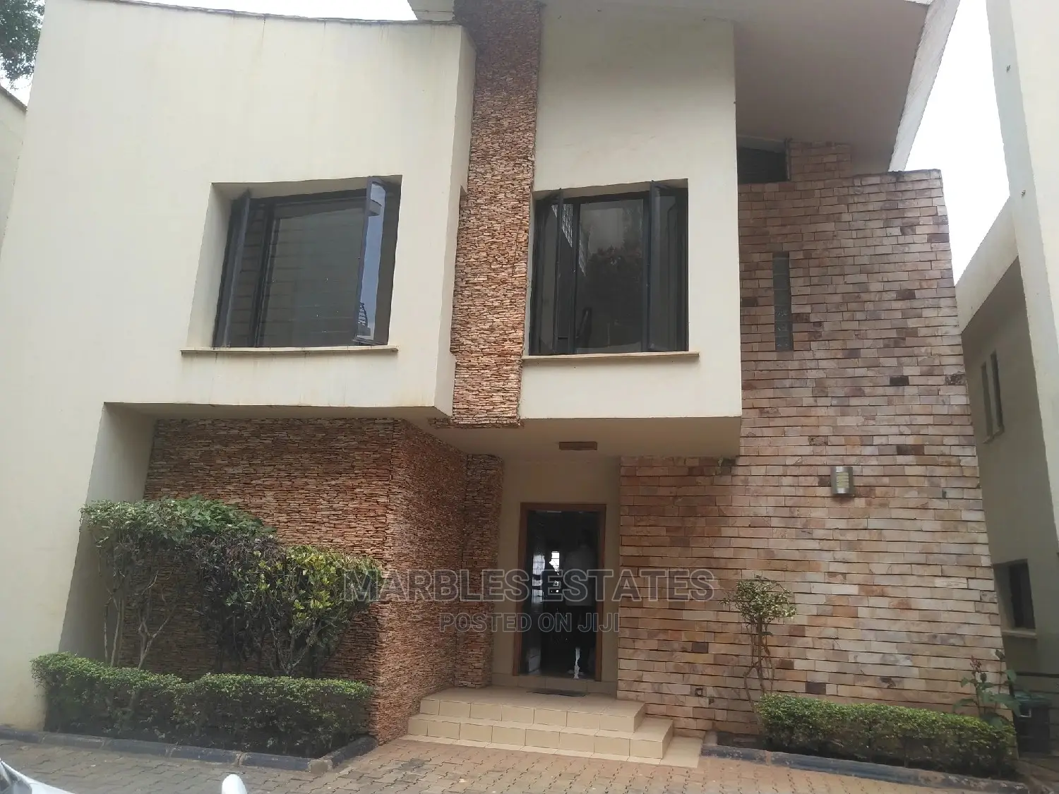 Furnished 2bdrm Townhouse/Terrace in Naguru, Central Division for Rent in Central Division
