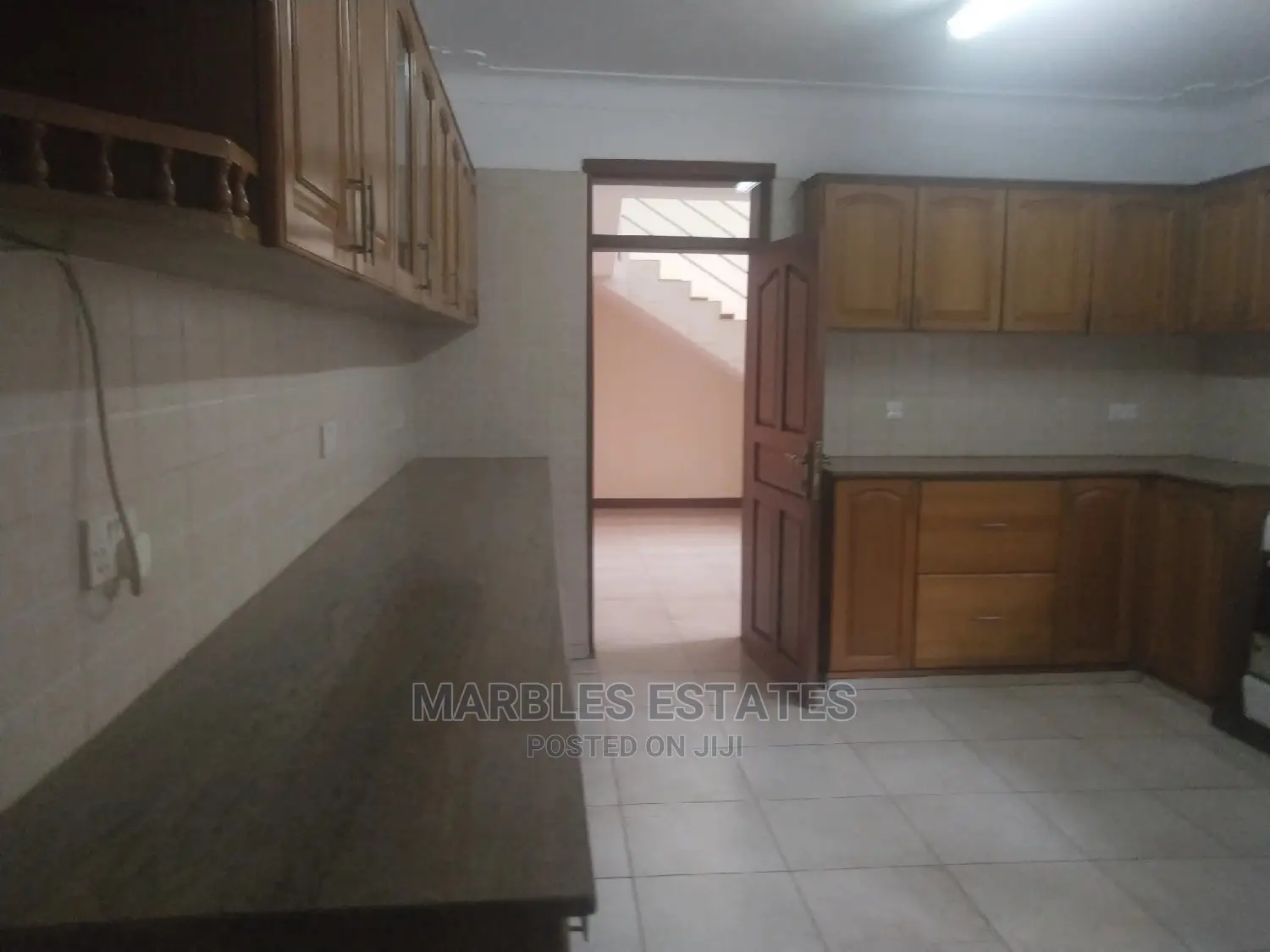 Furnished 3bdrm Townhouse/Terrace in Naguru, Central Division for Rent in Central Division