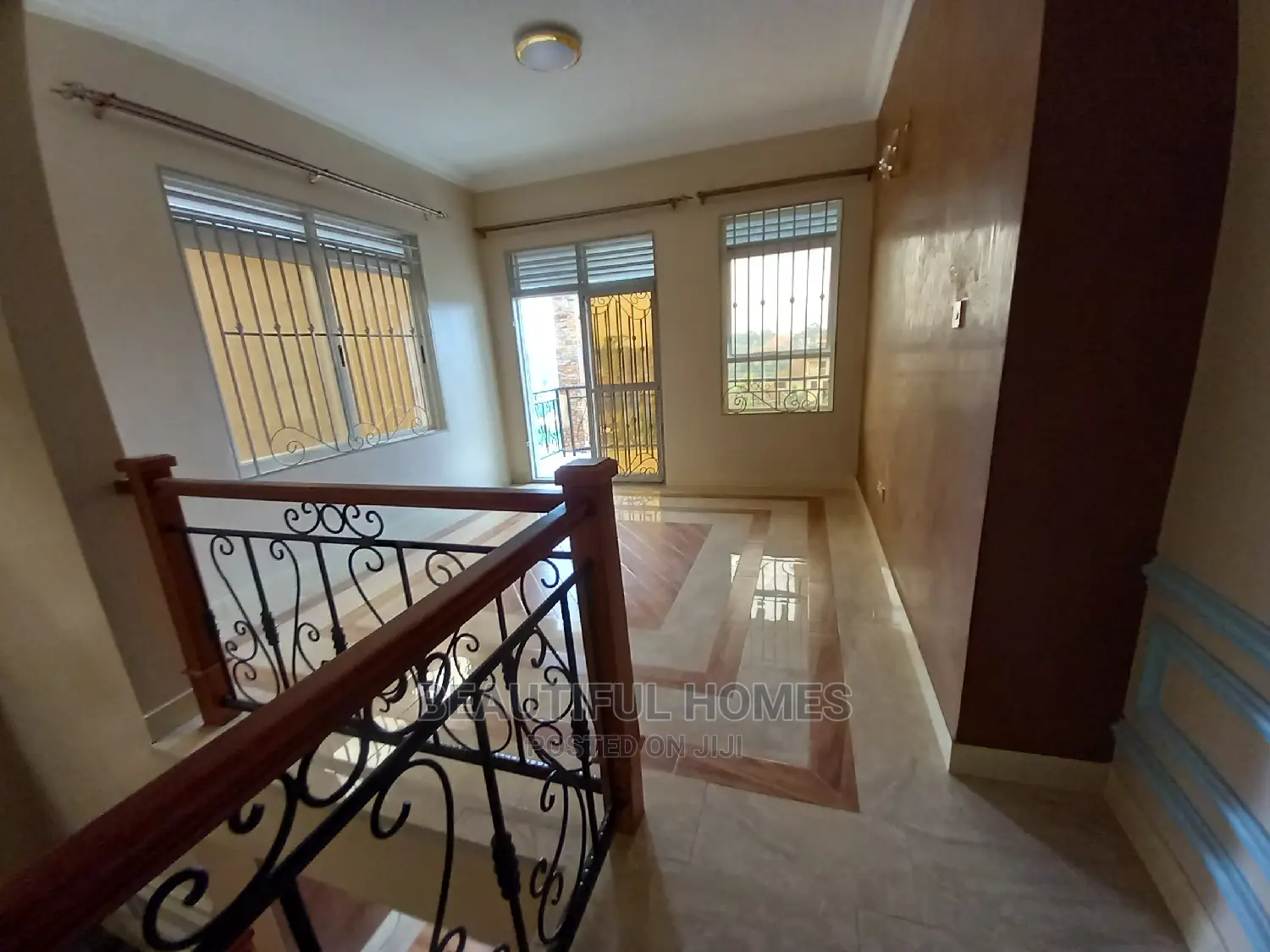 Furnished 4bdrm House in Tarmack, Kira for Sale in Kira