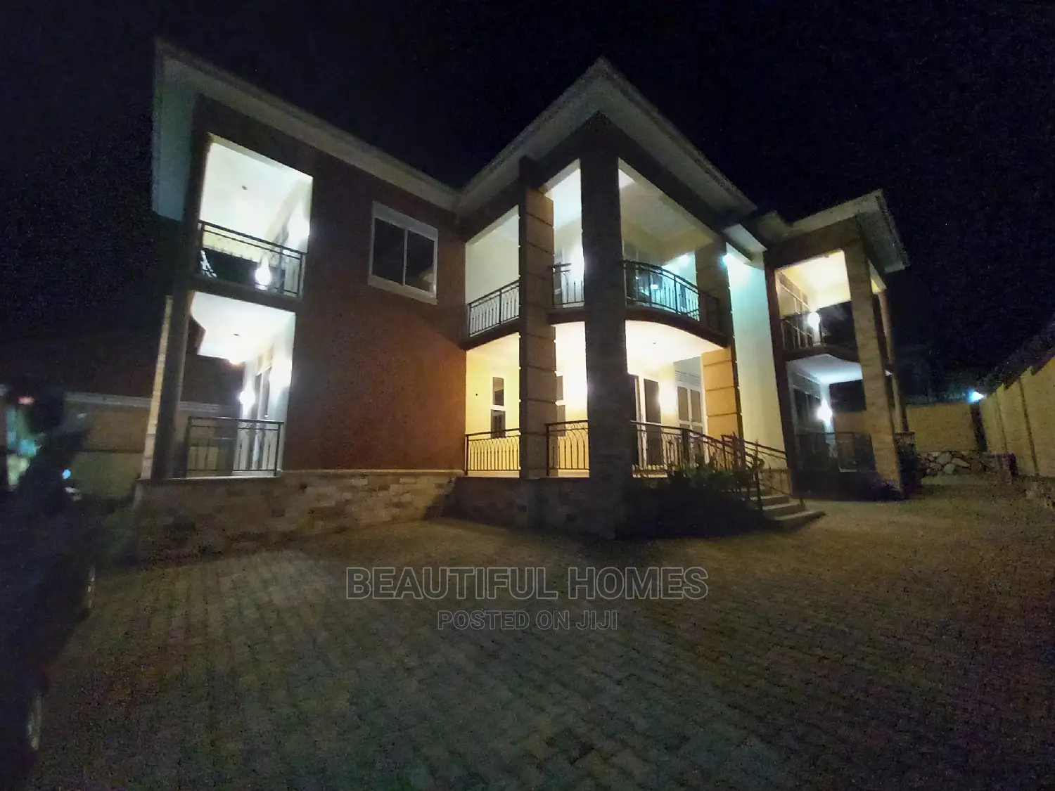 Furnished 4bdrm Mansion in Kyanja, Central Division for Sale in Central Division