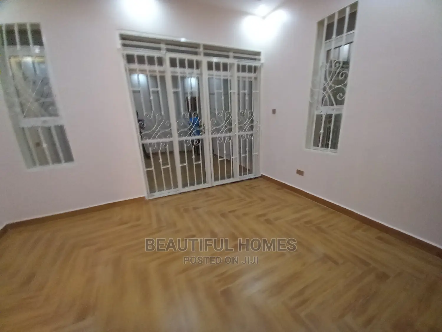 Furnished 4bdrm Mansion in Kyanja Tarmack All, Kira for Sale in Kira