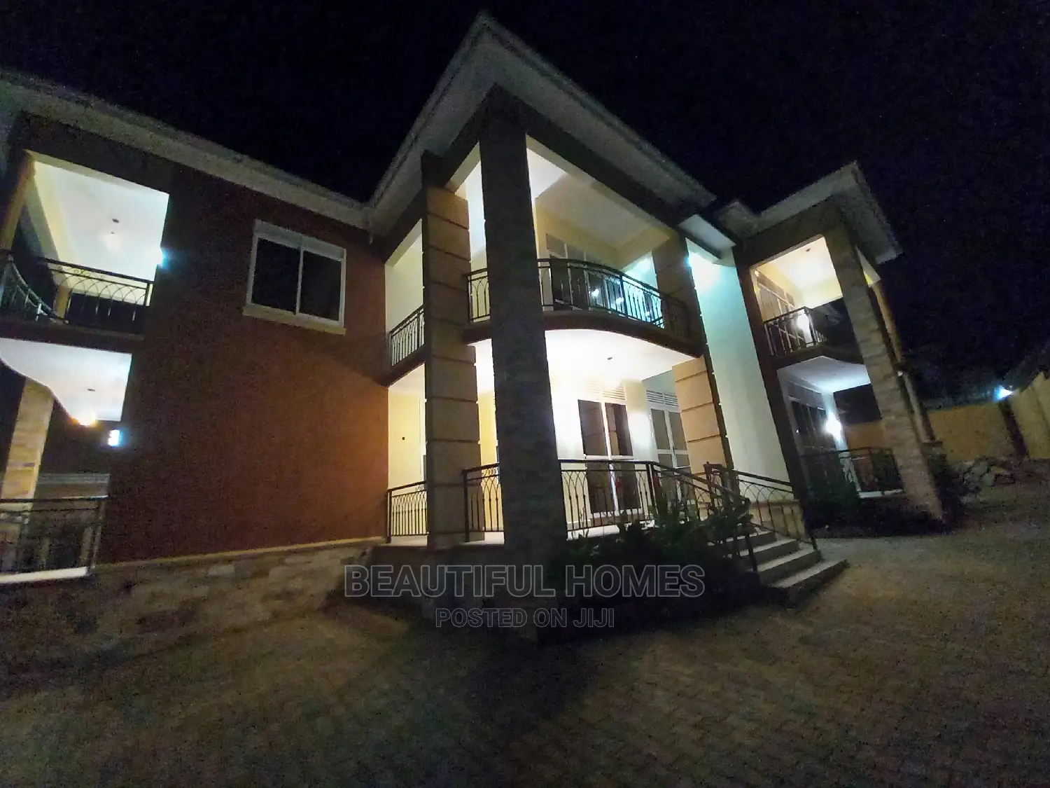 Furnished 4bdrm Mansion in Kyanja Tarmack All, Kira for Sale in Kira