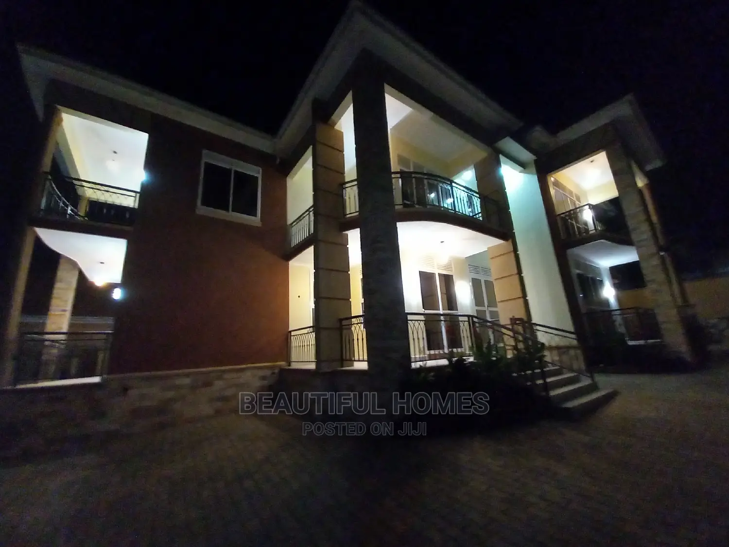 Furnished 4bdrm Mansion in Kyanja Tarmack All, Kira for Sale in Kira