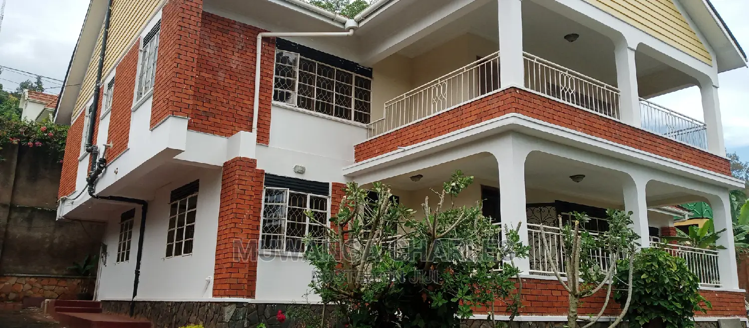4bdrm Duplex in Fs Properties Ltd, Central Division for Rent in Central Division