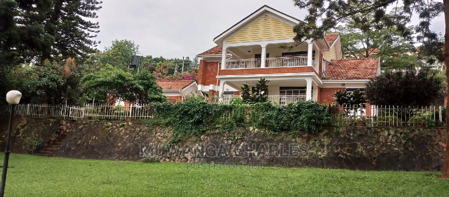 4bdrm Duplex in Fs Properties Ltd, Central Division for Rent in Central Division