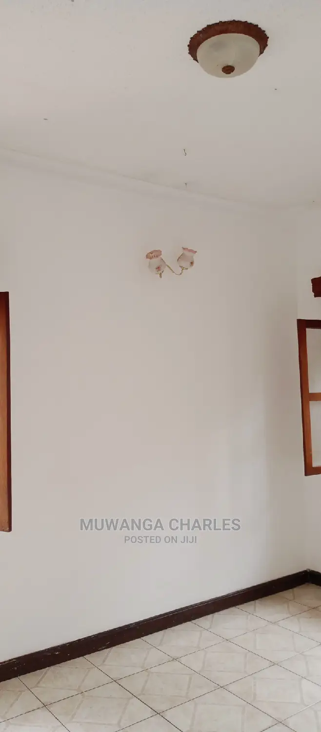 4bdrm Duplex in Fs Properties Ltd, Central Division for Rent in Central Division