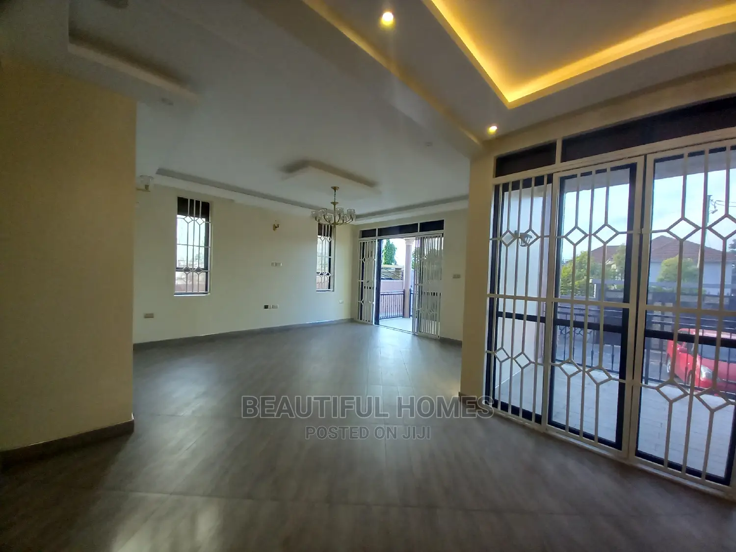 Furnished 5bdrm Mansion in Minister'S Village, Kira for Sale in Kira