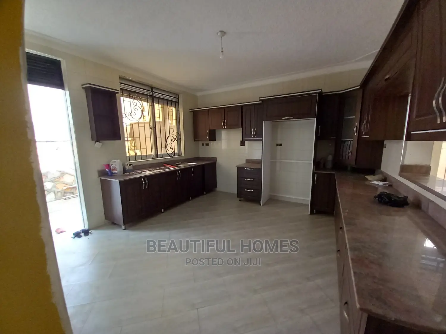 Furnished 5bdrm Mansion in Najjera, Kira for Sale in Kira