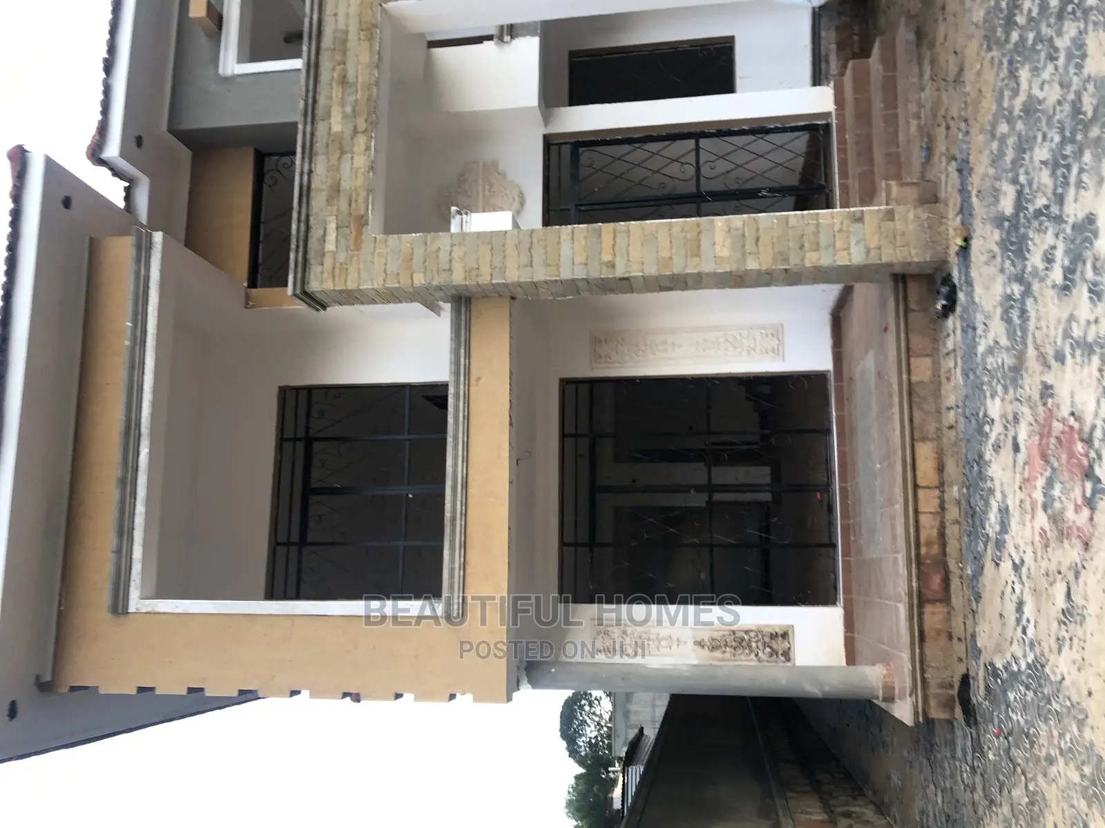 Furnished 4bdrm Duplex in Najjera, Nakawa for Sale in Nakawa
