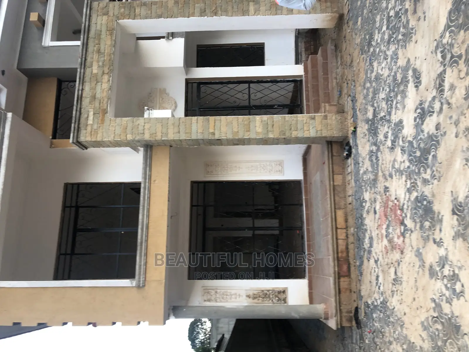 Furnished 4bdrm Duplex in Najjera, Nakawa for Sale in Nakawa