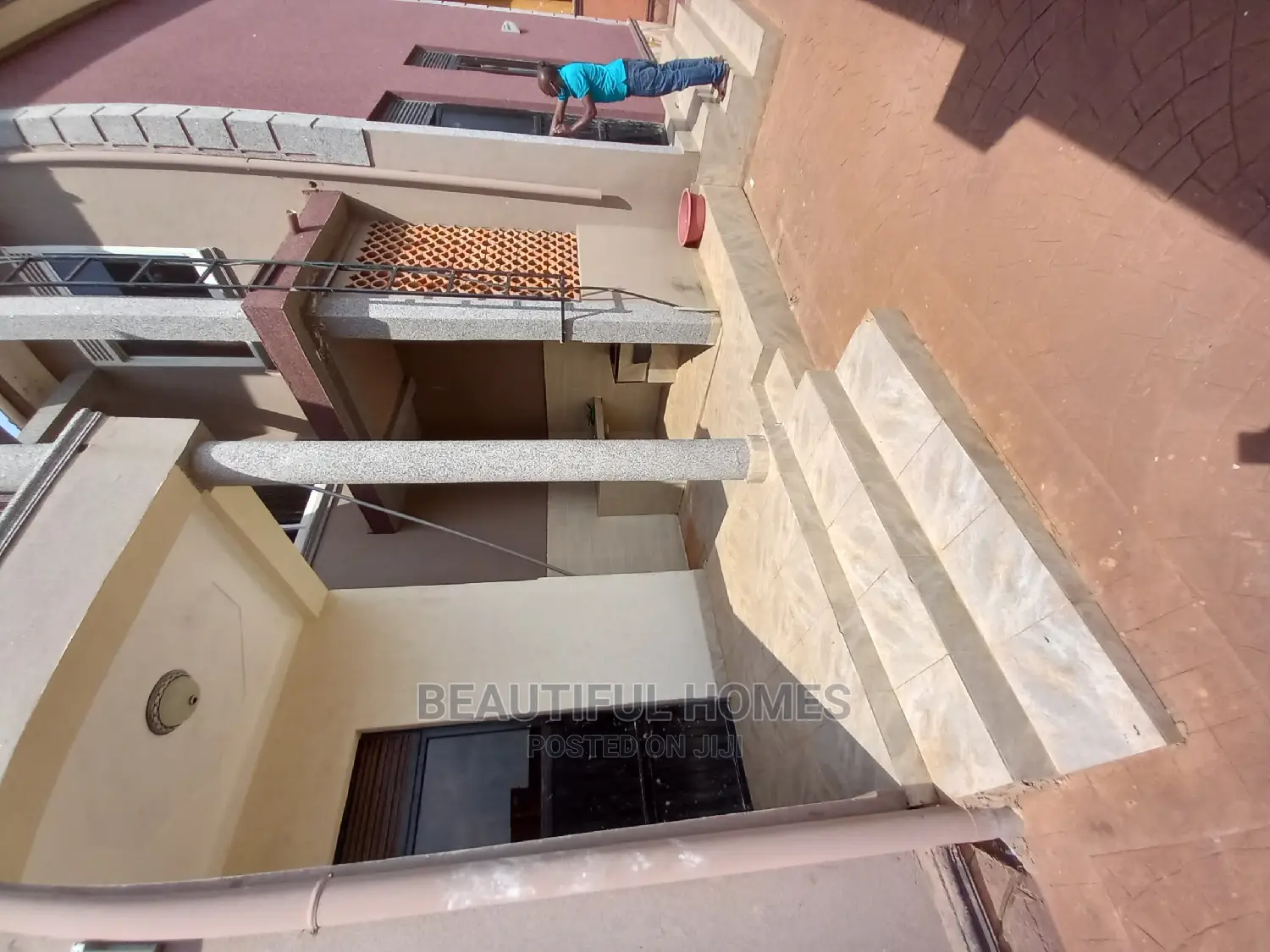 Furnished 6bdrm Mansion in Kisaasi, Nakawa for Sale in Nakawa