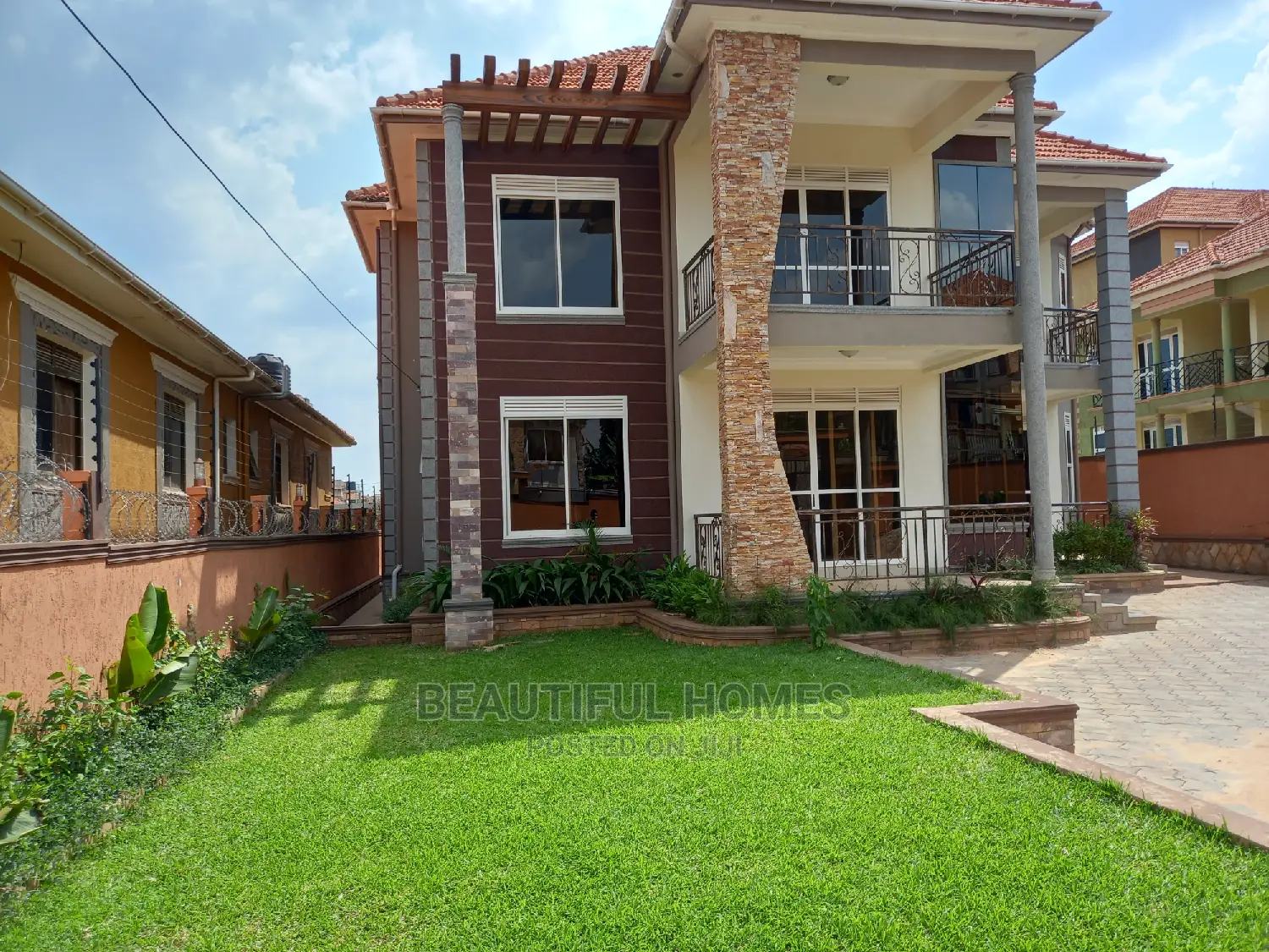 Furnished 6bdrm Mansion in Kisaasi, Nakawa for Sale in Nakawa