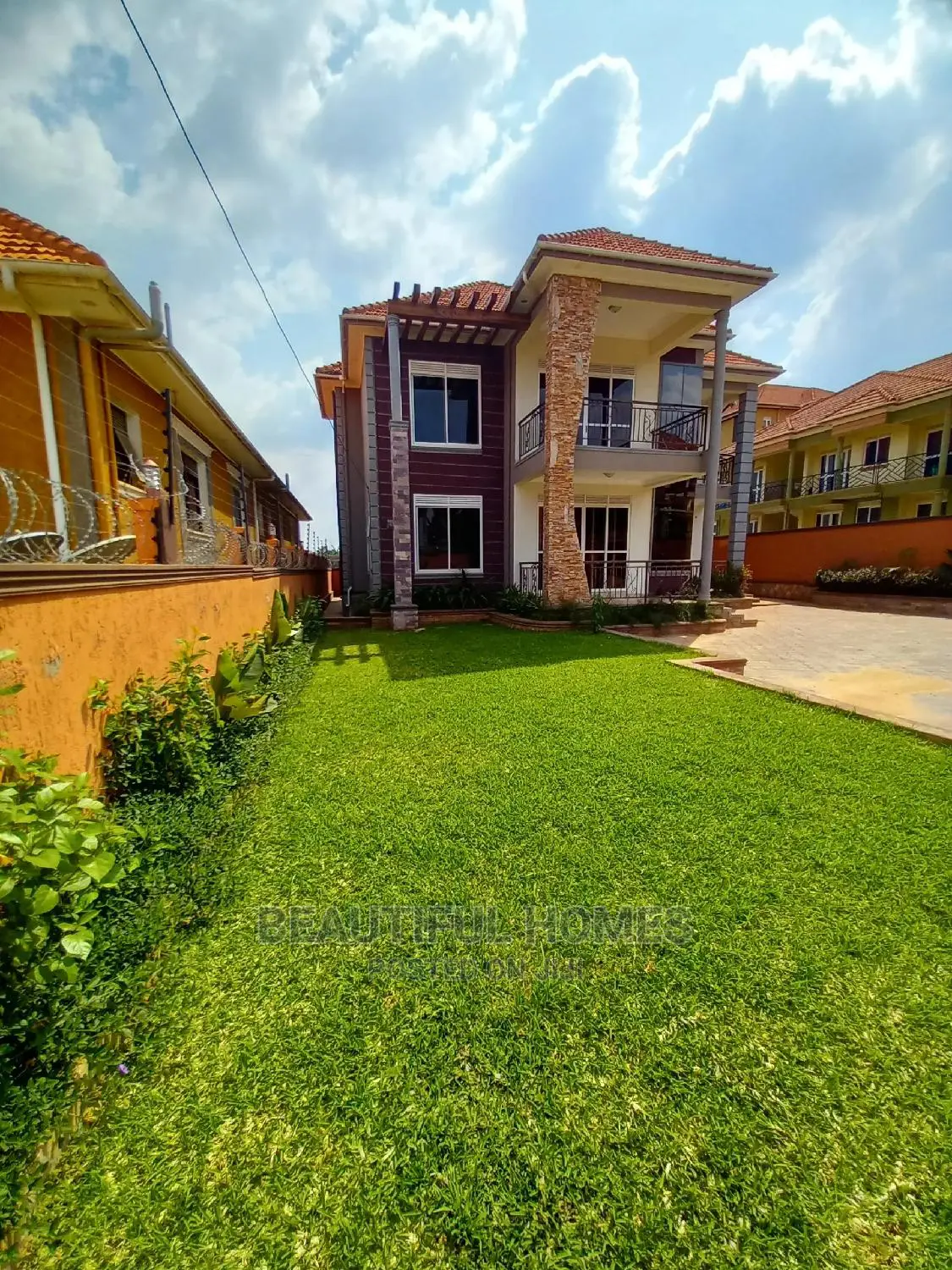Furnished 6bdrm Mansion in Kisaasi, Nakawa for Sale in Nakawa