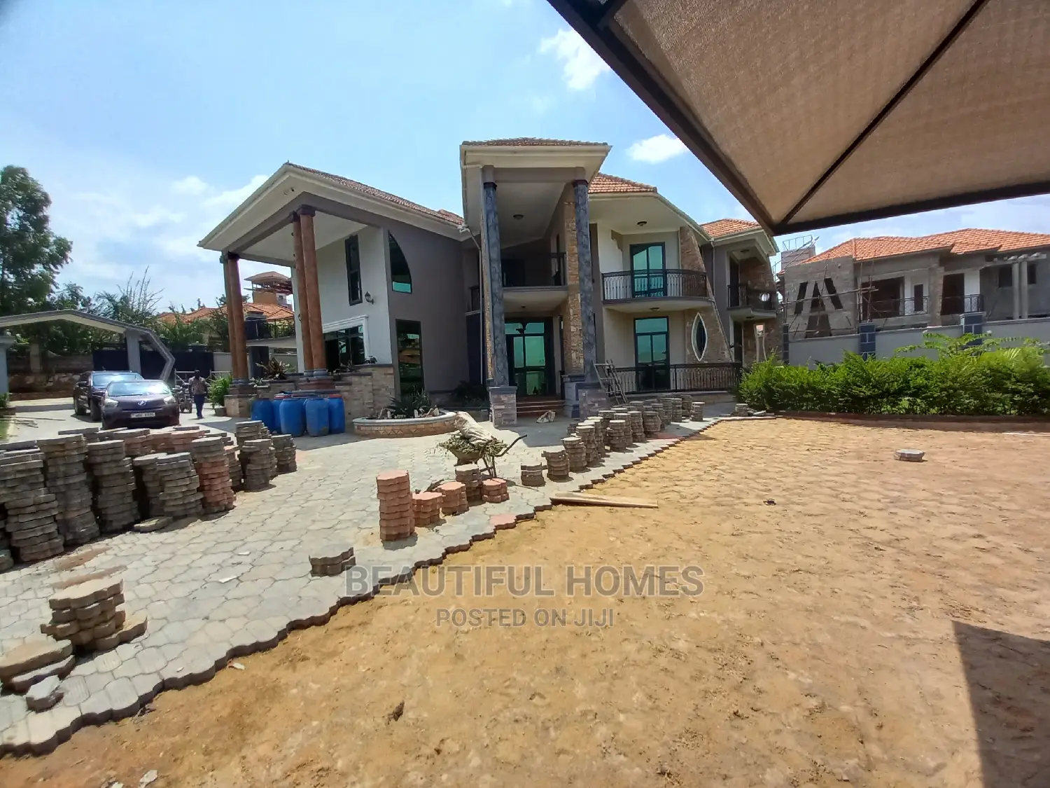 Furnished 7bdrm House in Kira for Sale in Kira