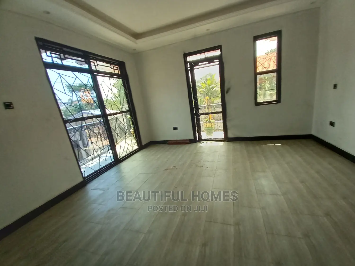 Furnished 7bdrm House in Kira for Sale in Kira