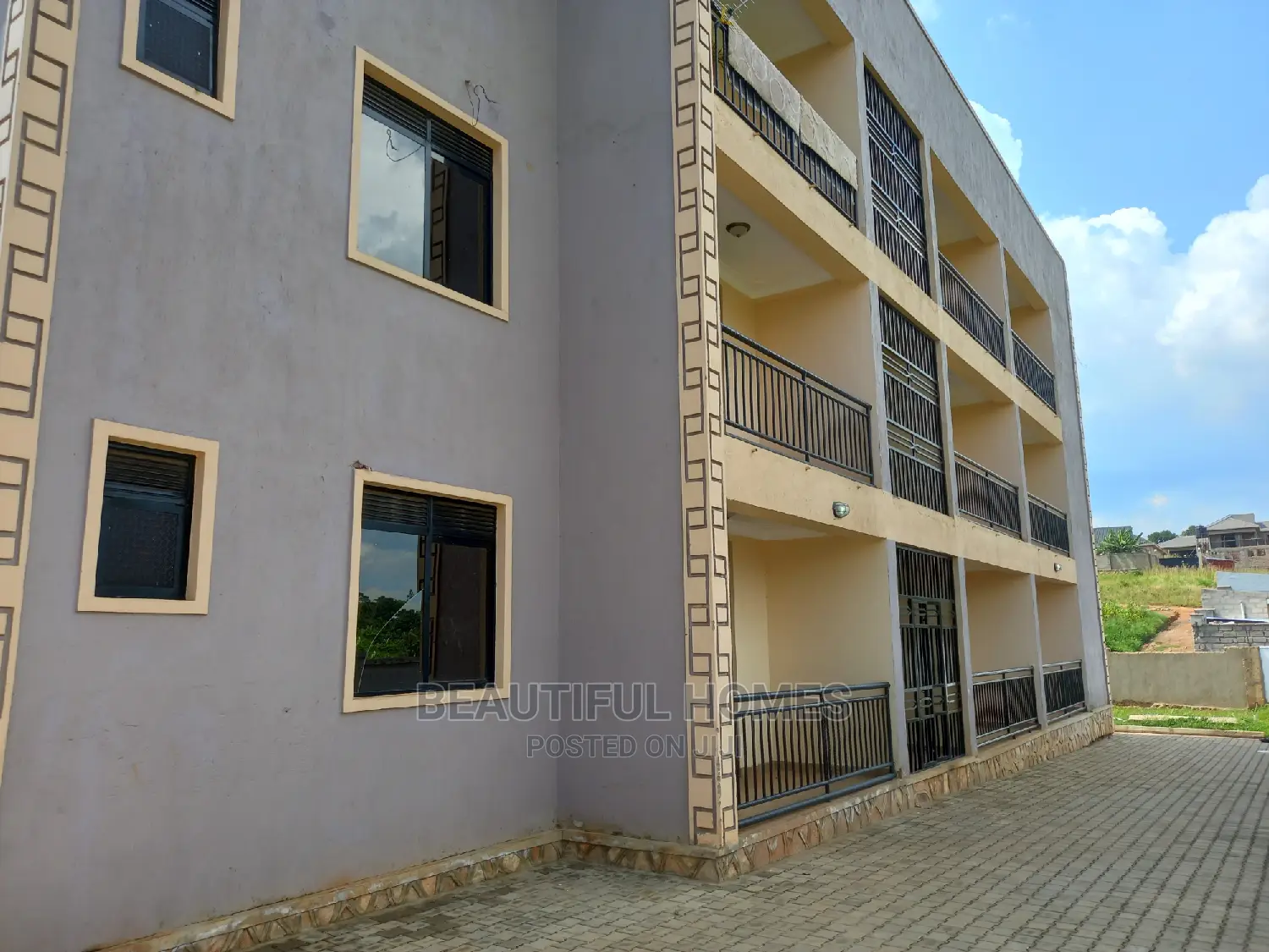 Furnished 2bdrm Apartment in Kira for Sale in Kira