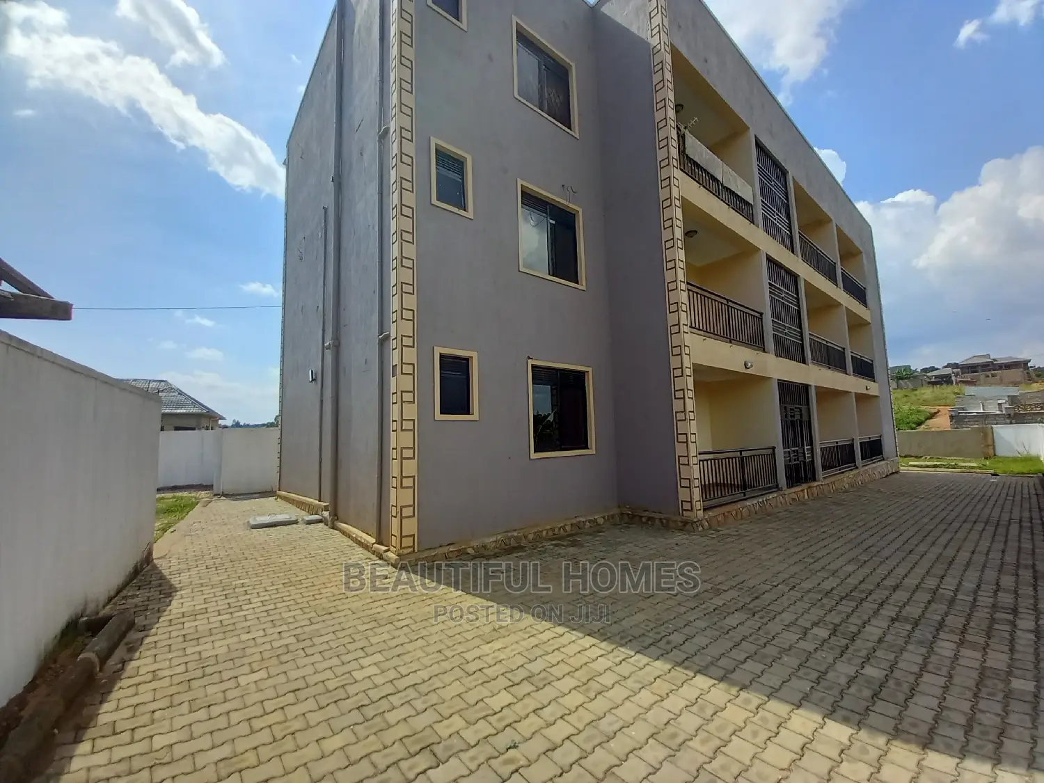 Furnished 2bdrm Apartment in Kira for Sale in Kira