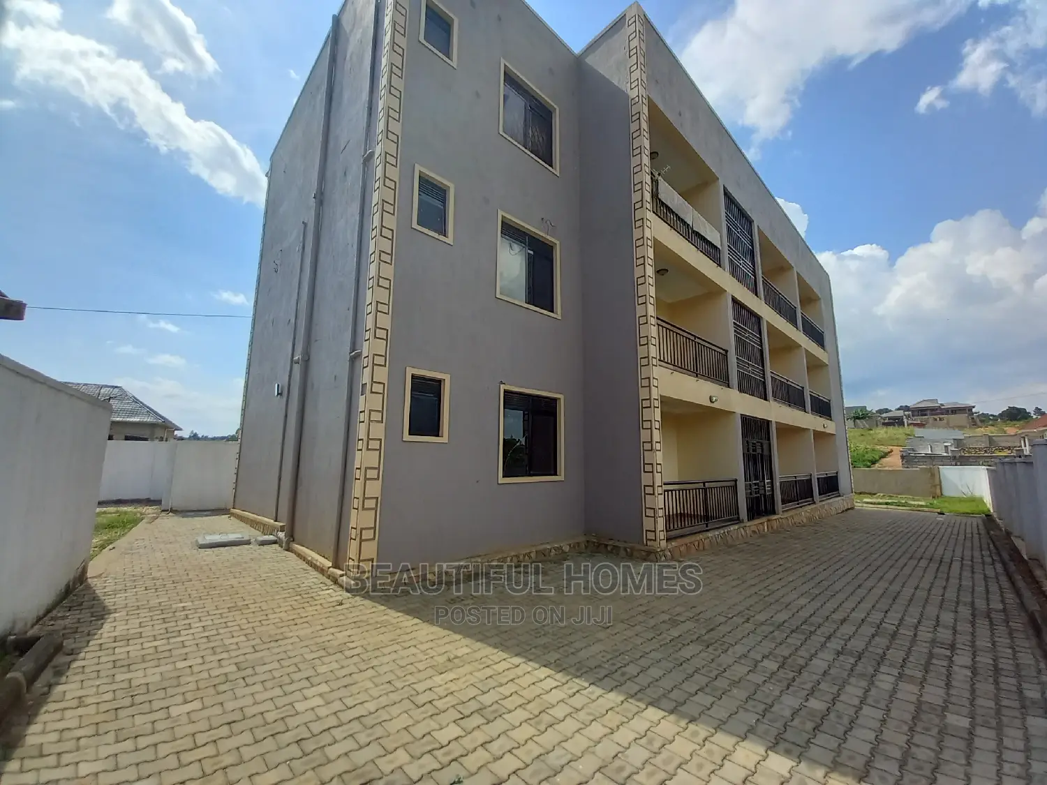 Furnished 2bdrm Apartment in Kira for Sale in Kira