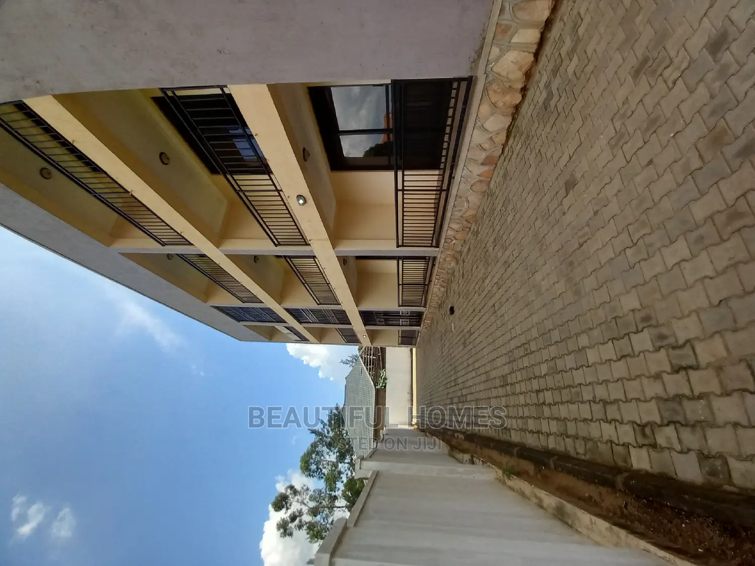 Furnished 2bdrm Apartment in Kira for Sale in Kira