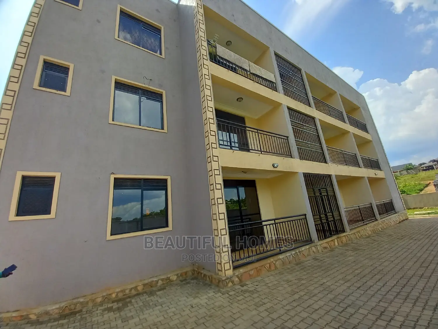 Furnished 2bdrm Apartment in Kira for Sale in Kira
