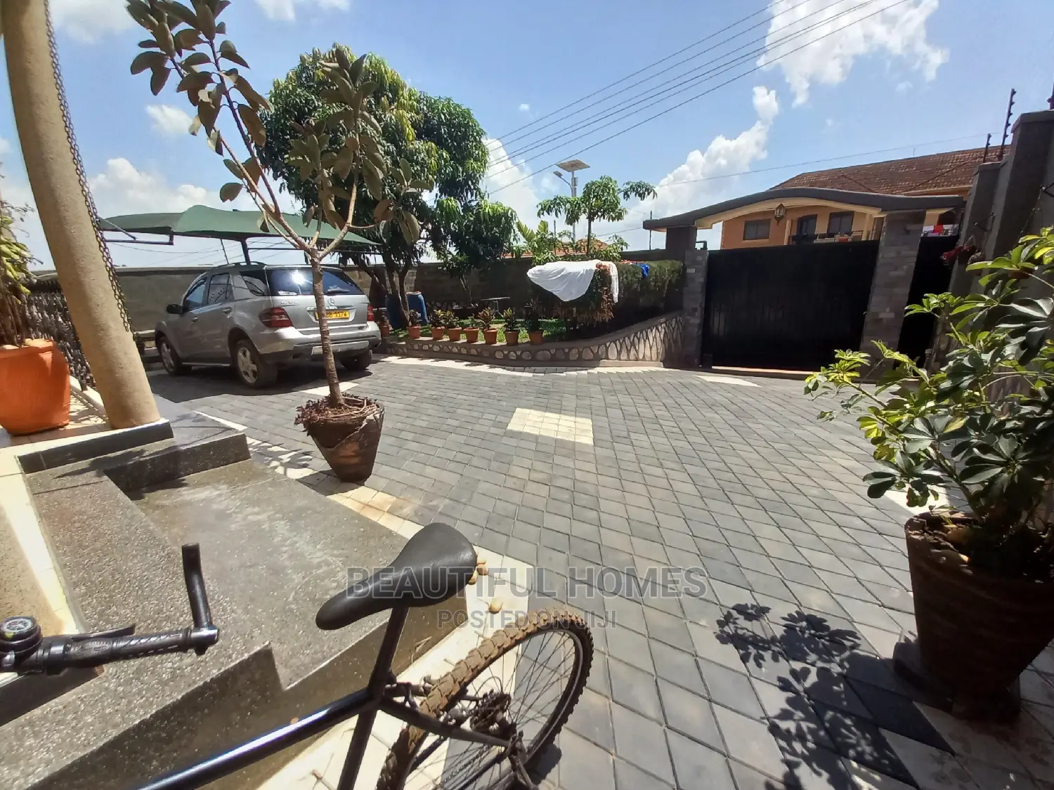 Furnished 5bdrm House in Kisaasi, Nakawa for Sale in Nakawa