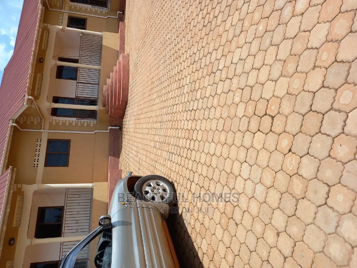 Furnished 2bdrm Apartment in Kiwatule, Nakawa for Sale in Nakawa