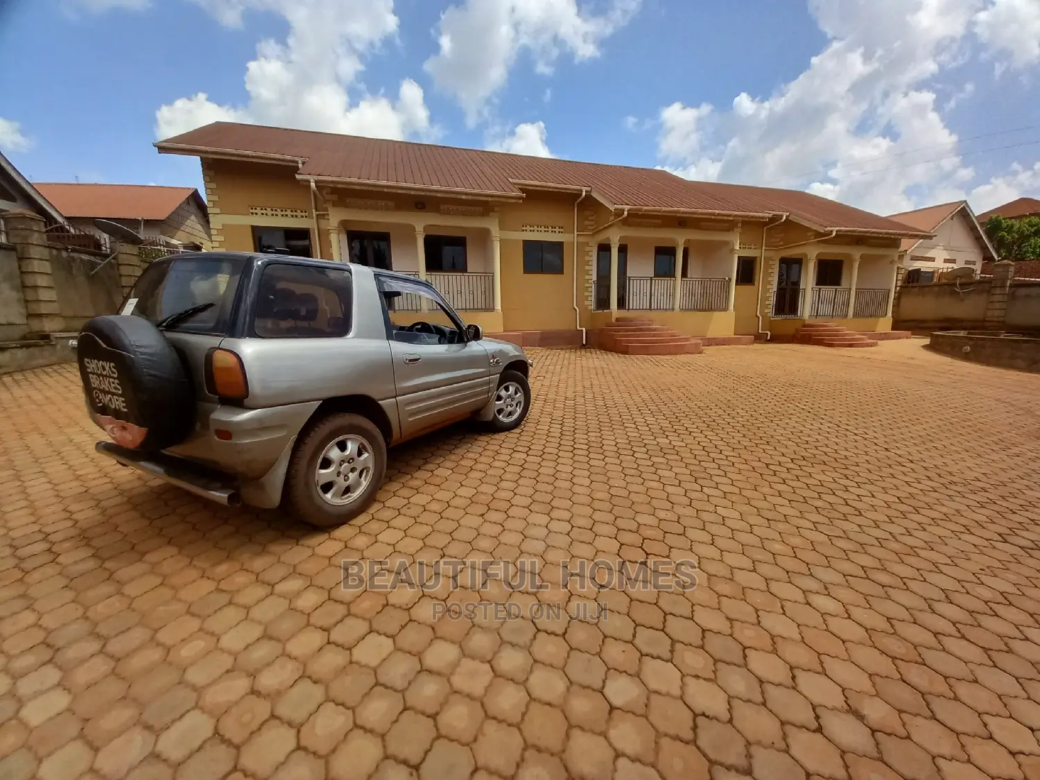 Furnished 2bdrm Apartment in Kiwatule, Central Division for Sale in Central Division