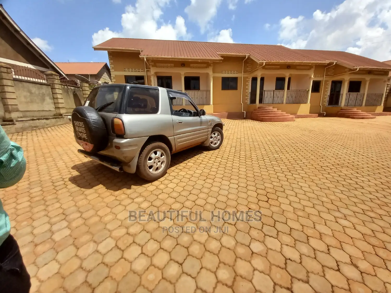 Furnished 2bdrm Apartment in Kiwatule, Central Division for Sale in Central Division