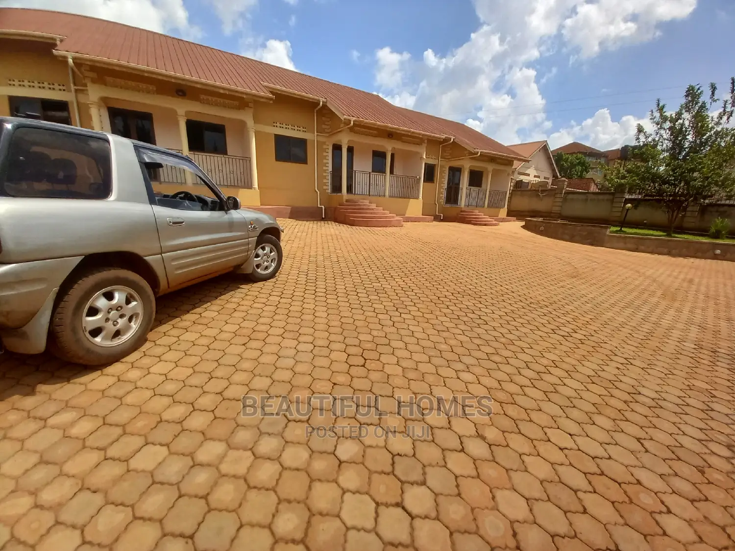 Furnished 2bdrm Apartment in Kiwatule, Central Division for Sale in Central Division