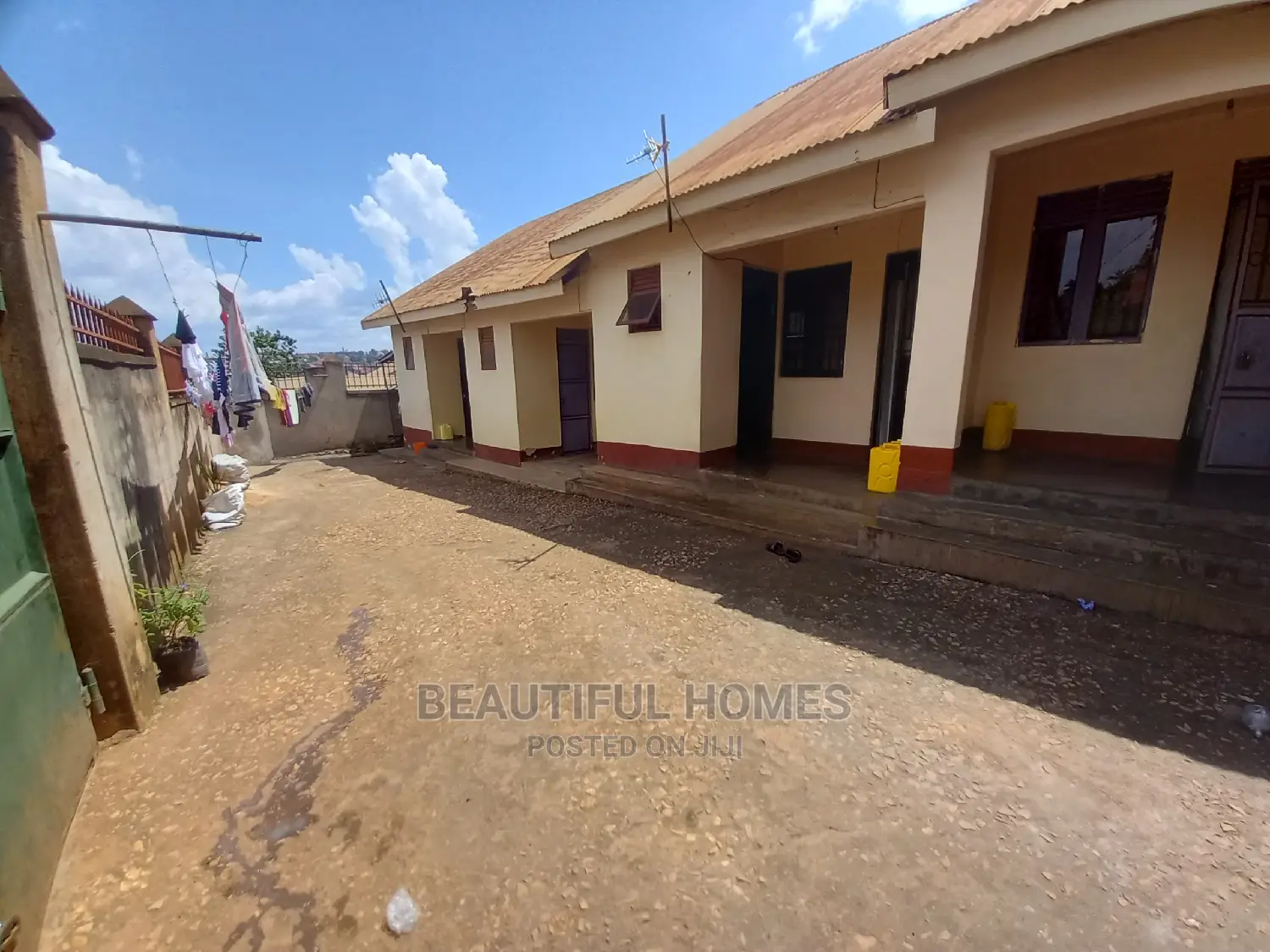 Furnished 1bdrm Apartment in Kisaasi, Nakawa for Sale in Nakawa