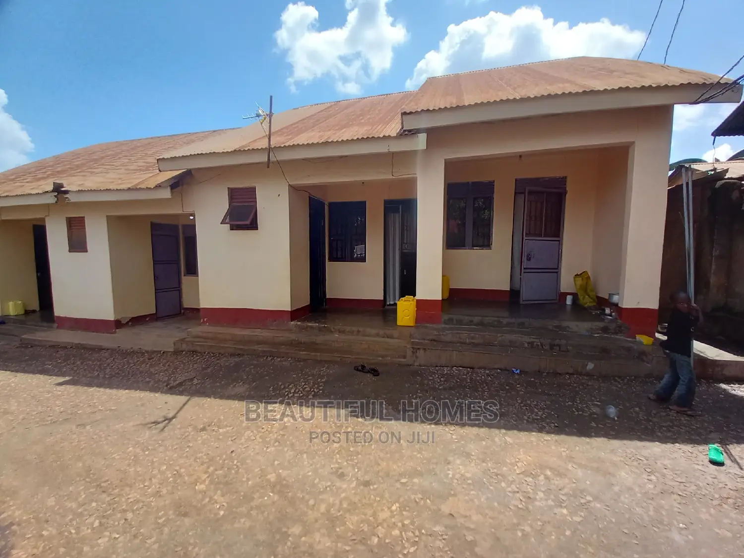 Furnished 1bdrm Apartment in Kisaasi, Nakawa for Sale in Nakawa