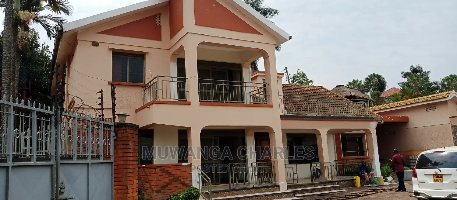 5bdrm Duplex in Fs Properties Ltd, Central Division for Rent in Central Division