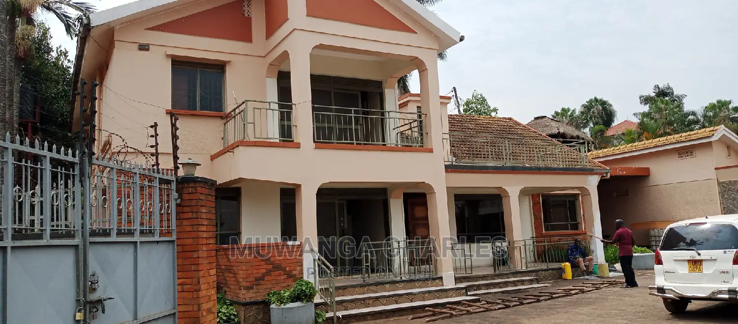 5bdrm Duplex in Fs Properties Ltd, Central Division for Rent in Central Division