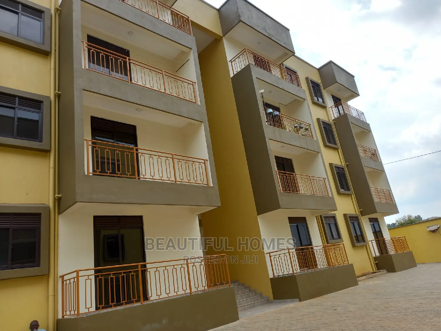 Furnished 3bdrm Condo in Kisaasi, Nakawa for Sale in Nakawa