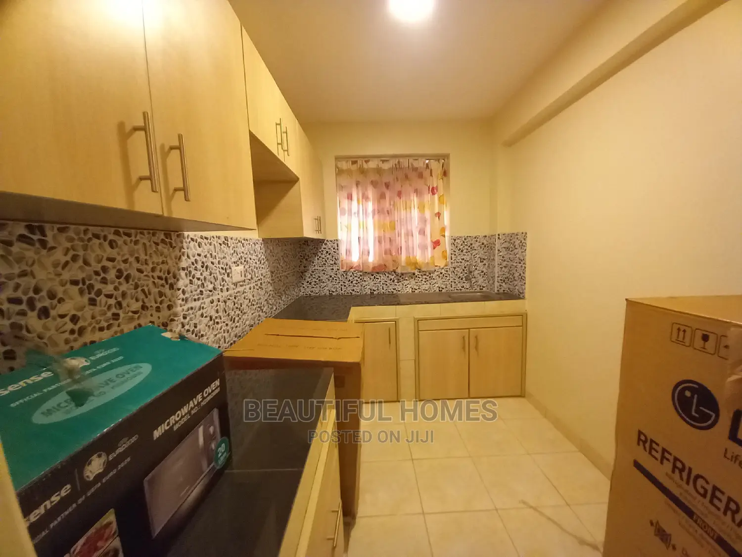 Furnished 3bdrm Condo in Kisaasi, Central Division for Sale in Central Division