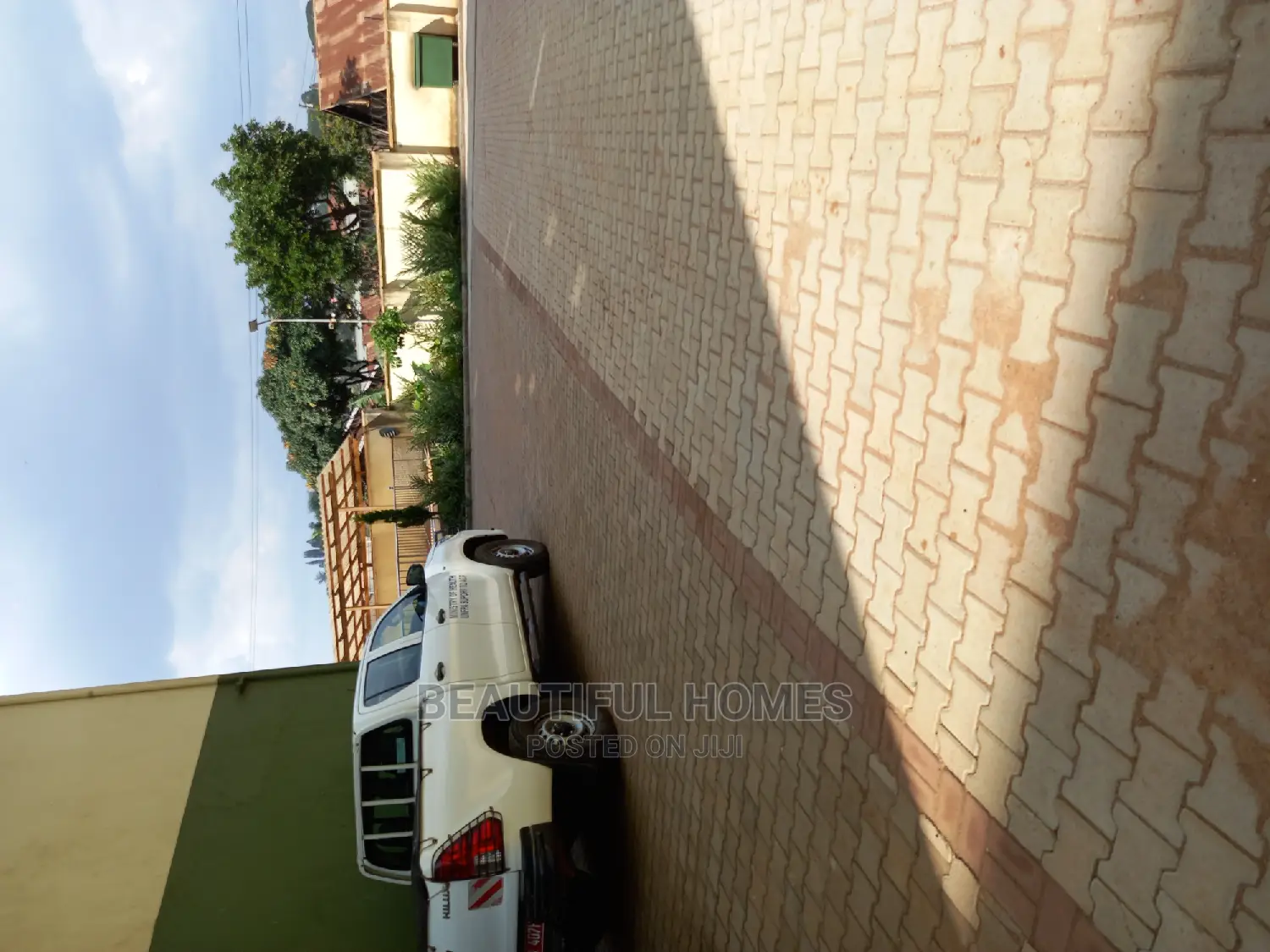 Furnished 2bdrm Condo in Bukoto, Central Division for Sale in Central Division