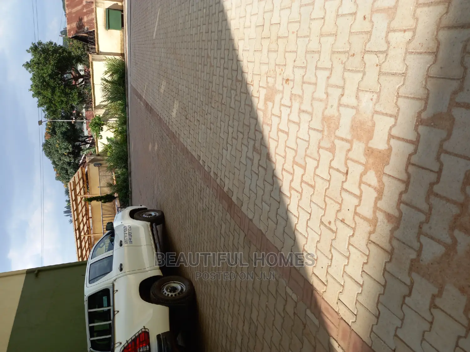 Furnished 2bdrm Condo in Bukoto, Central Division for Sale in Central Division