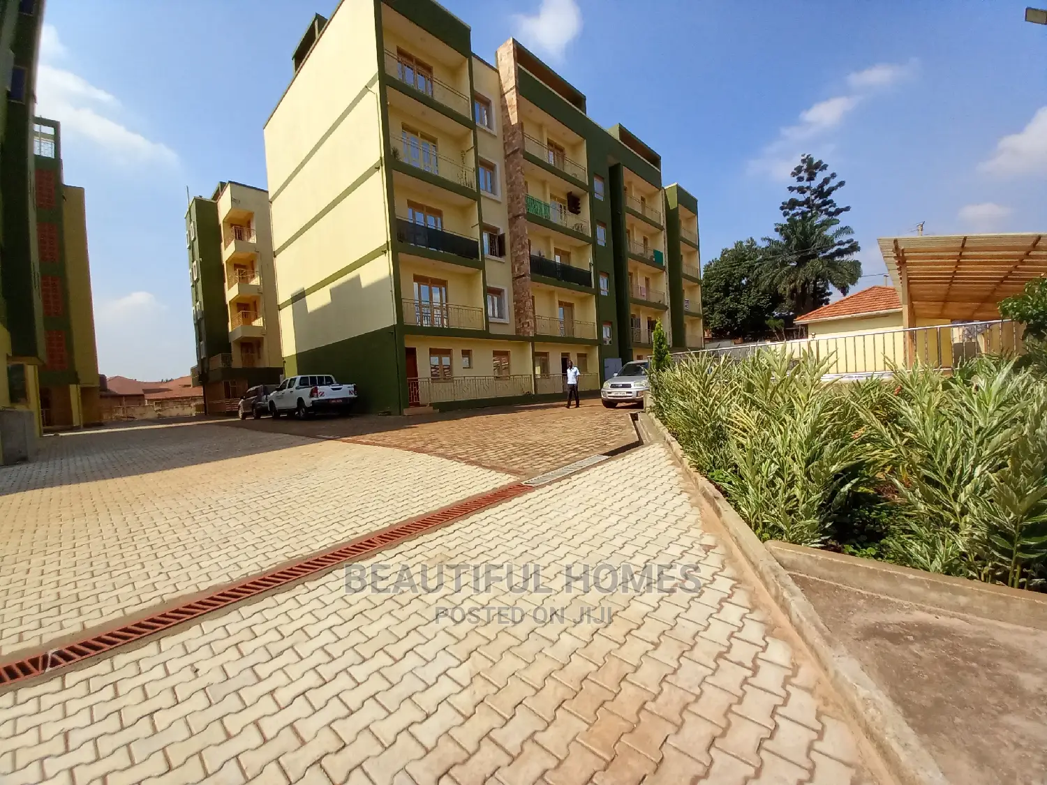 Furnished 2bdrm Condo in Bukoto, Central Division for Sale in Central Division