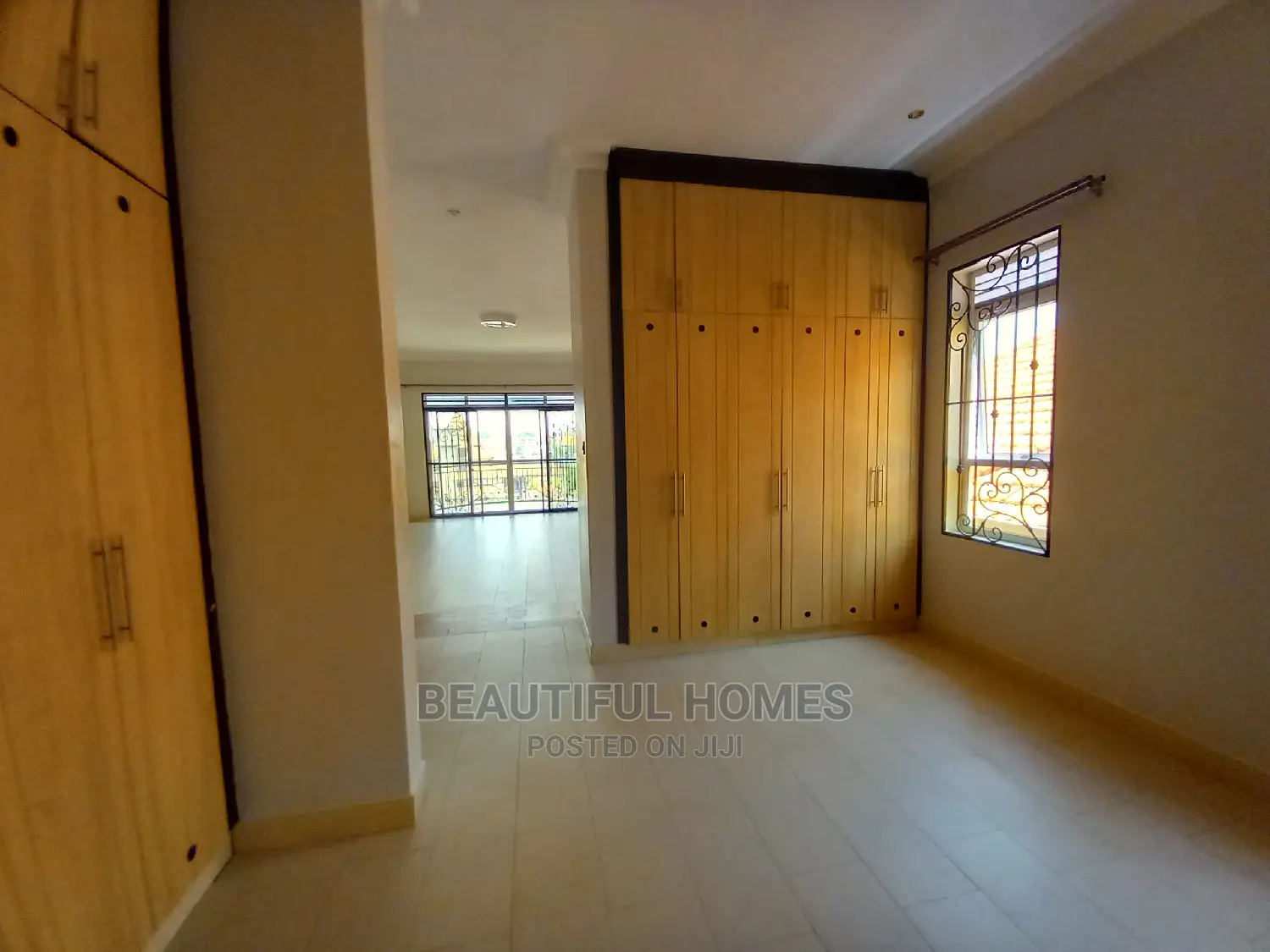 Furnished 6bdrm Mansion in Minister'S Village, Kira for Sale in Kira
