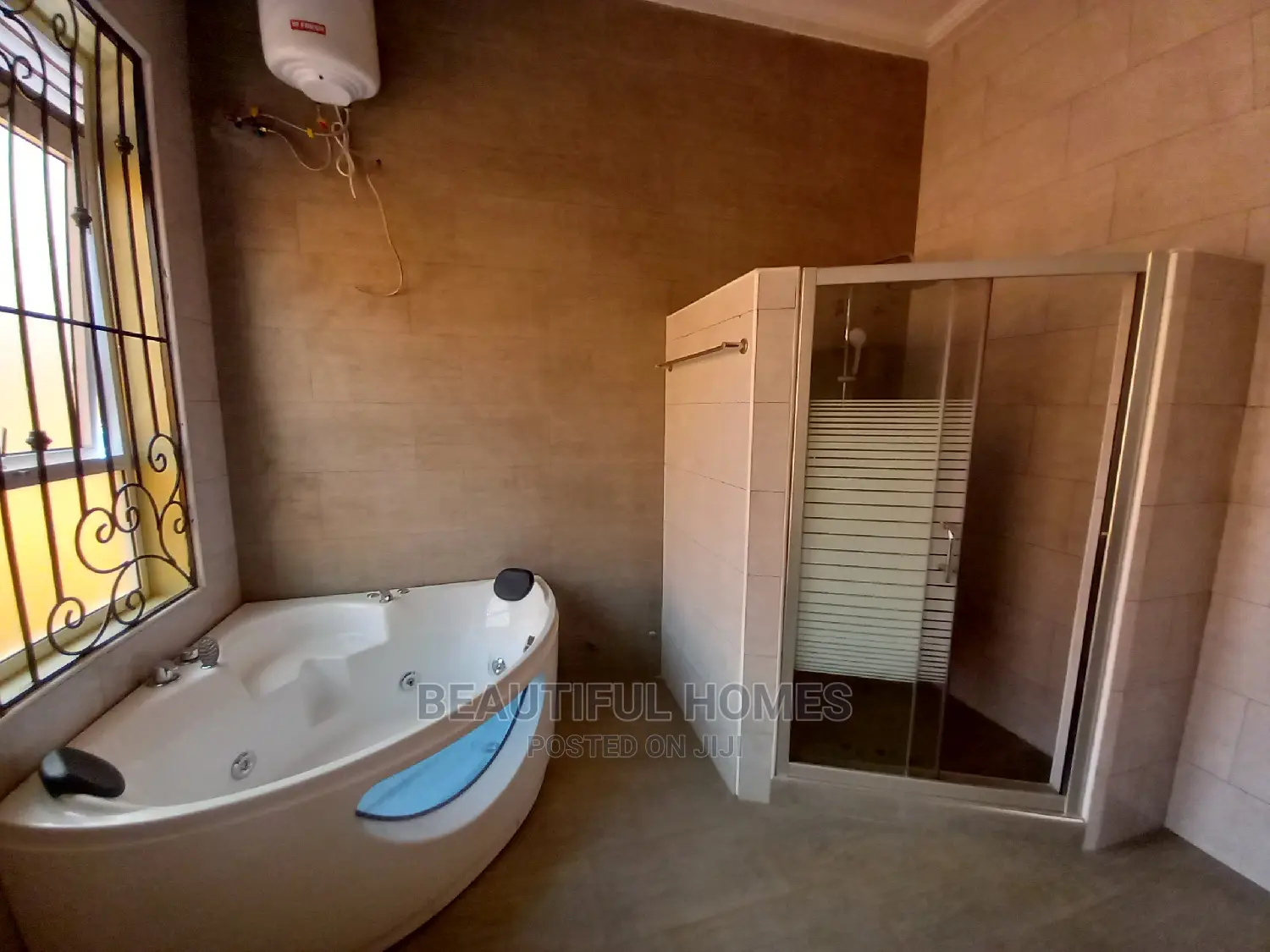 Furnished 6bdrm Mansion in Minister'S Village, Kira for Sale in Kira