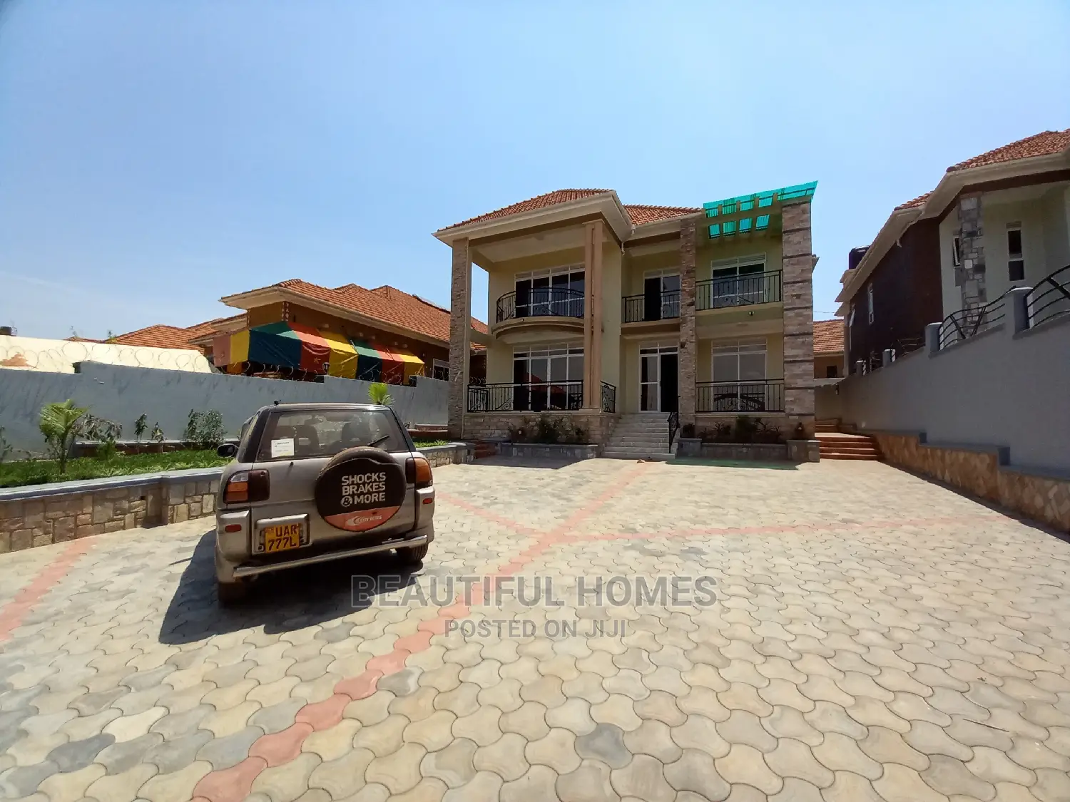 Furnished 6bdrm House in Kira Tarmacked for Sale in Kira